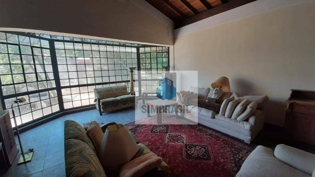 Casa à venda com 4 quartos, 179m² - Foto 1