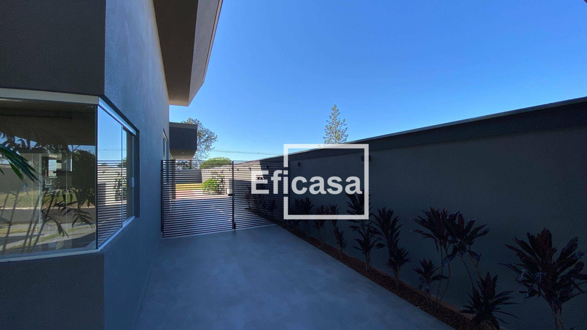 Casa de Condomínio à venda com 4 quartos, 270m² - Foto 4