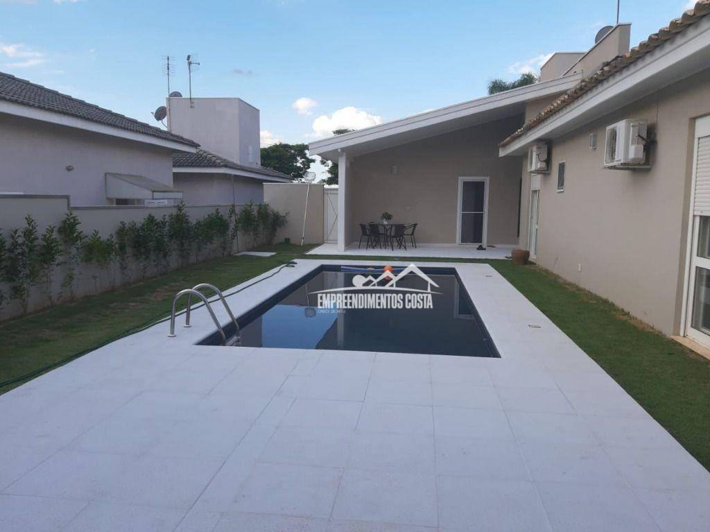 Casa de Condomínio à venda com 3 quartos, 267m² - Foto 22