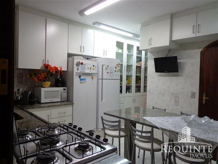 Sobrado à venda com 3 quartos, 150m² - Foto 13