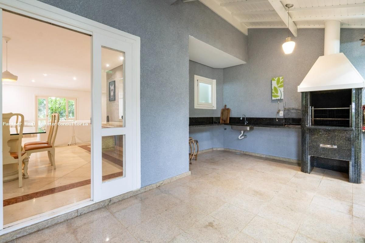 Casa à venda com 6 quartos, 1918m² - Foto 21