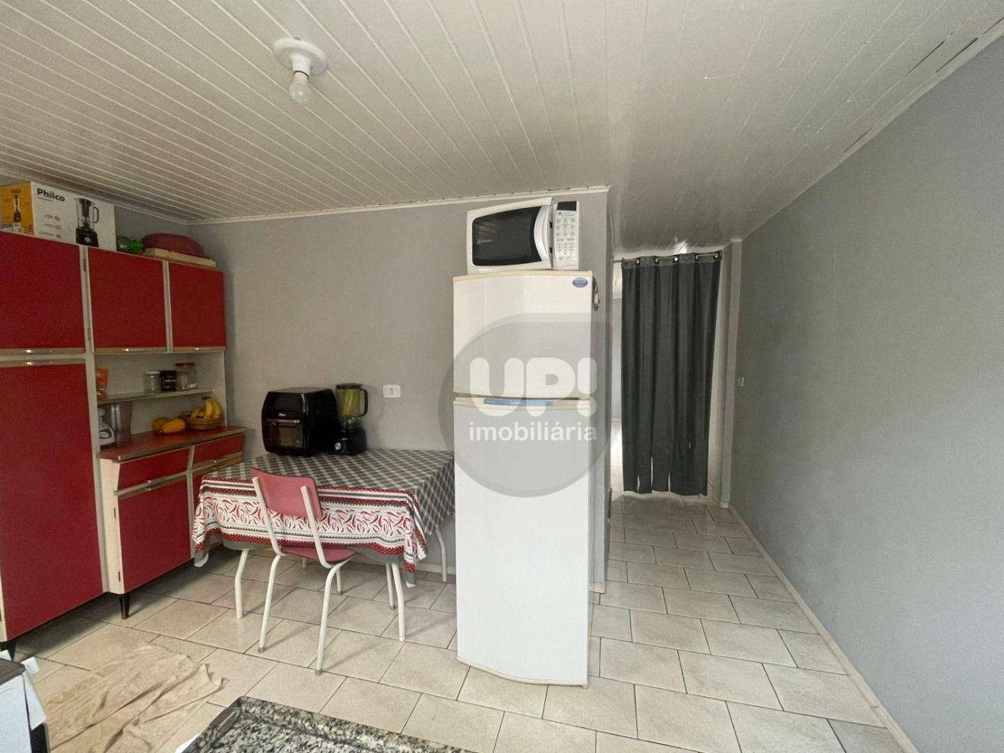 Casa à venda com 3 quartos, 100m² - Foto 3