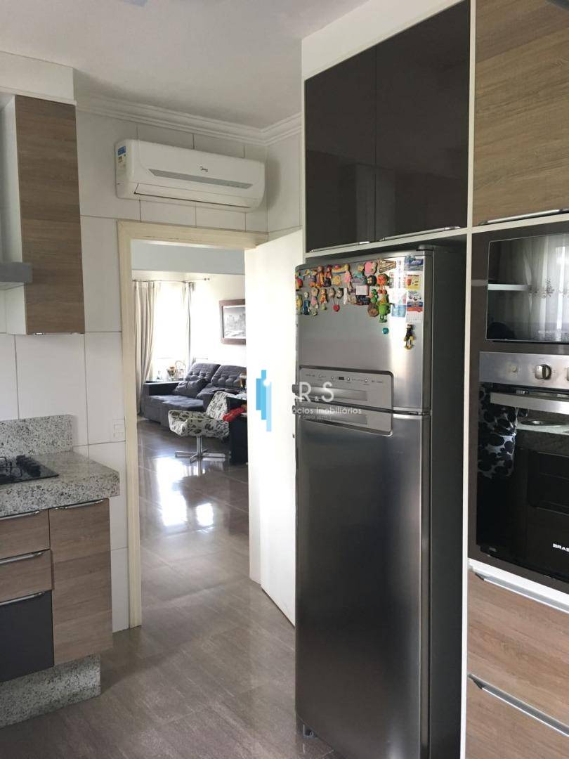 Casa de Condomínio à venda com 4 quartos, 230m² - Foto 14