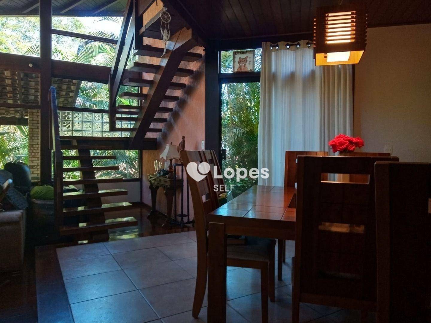 Casa de Condomínio à venda com 4 quartos, 251m² - Foto 5