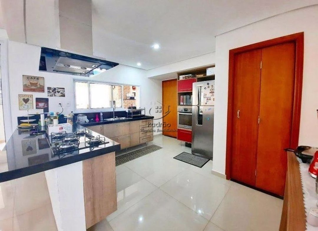 Casa de Condomínio à venda com 4 quartos, 425m² - Foto 10