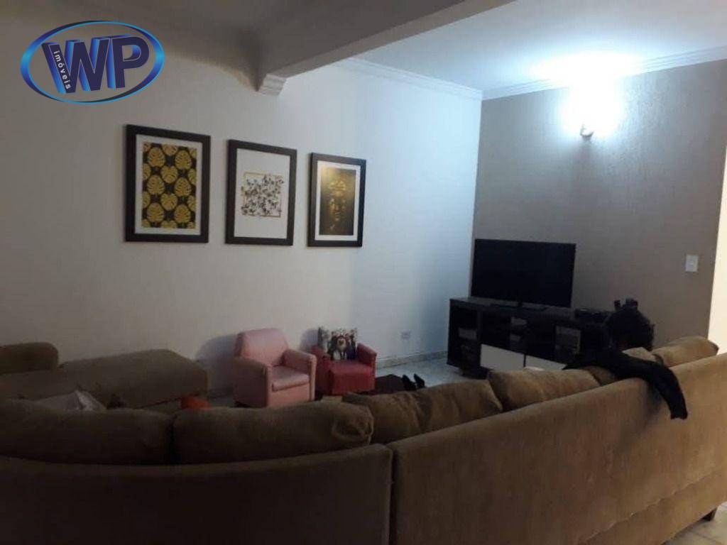 Sobrado à venda com 3 quartos, 208m² - Foto 1