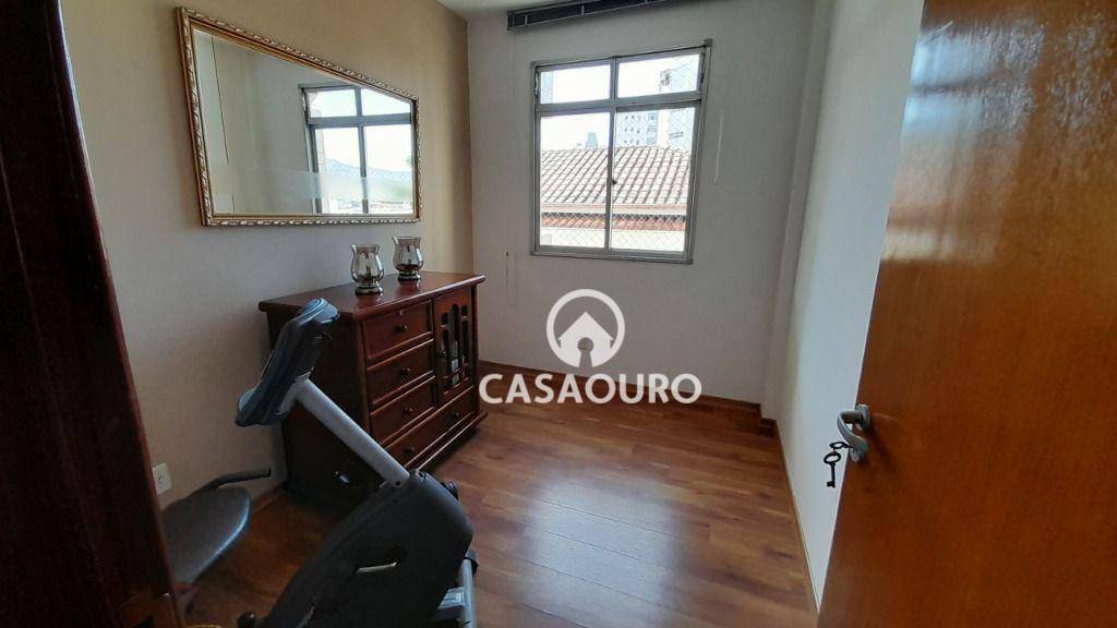 Apartamento à venda com 4 quartos, 140m² - Foto 16