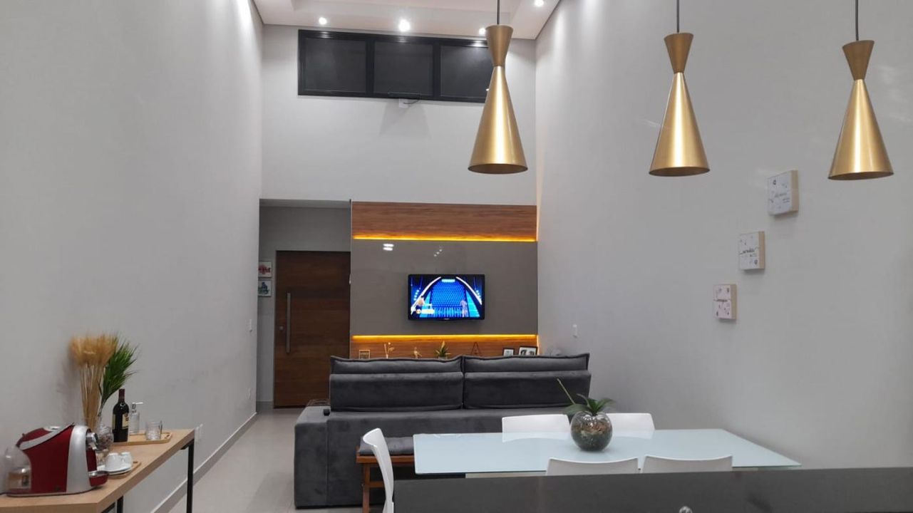 Casa de Condomínio à venda com 2 quartos, 160m² - Foto 1