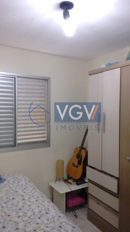 Apartamento à venda com 2 quartos, 42m² - Foto 4