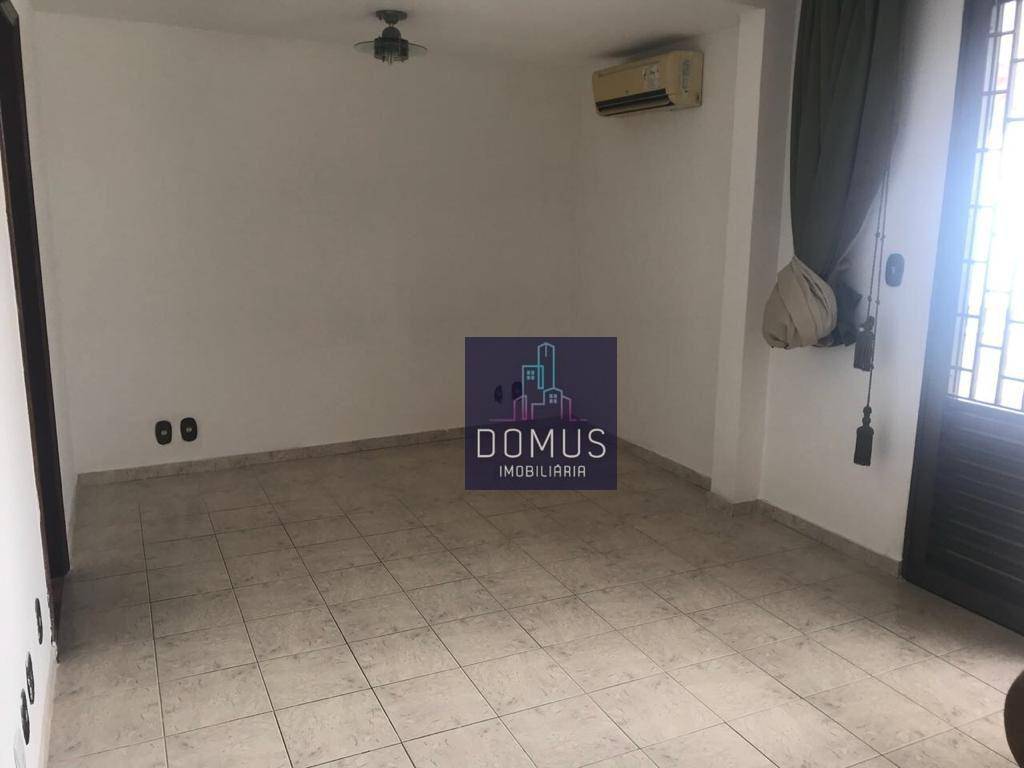 Casa para alugar com 2 quartos, 150m² - Foto 4