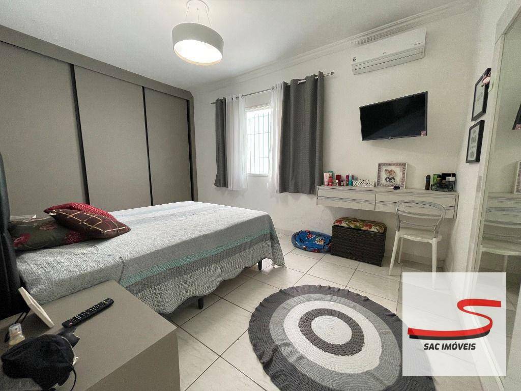 Casa à venda com 3 quartos, 180M2 - Foto 7