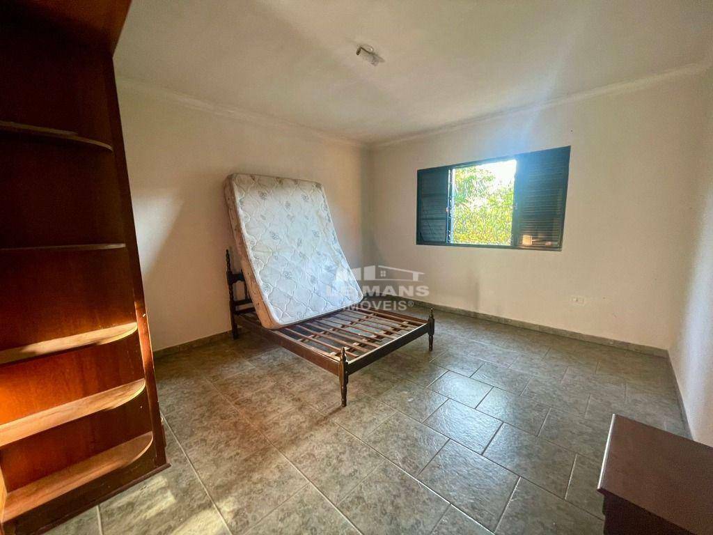 Chácara à venda com 3 quartos, 208m² - Foto 17