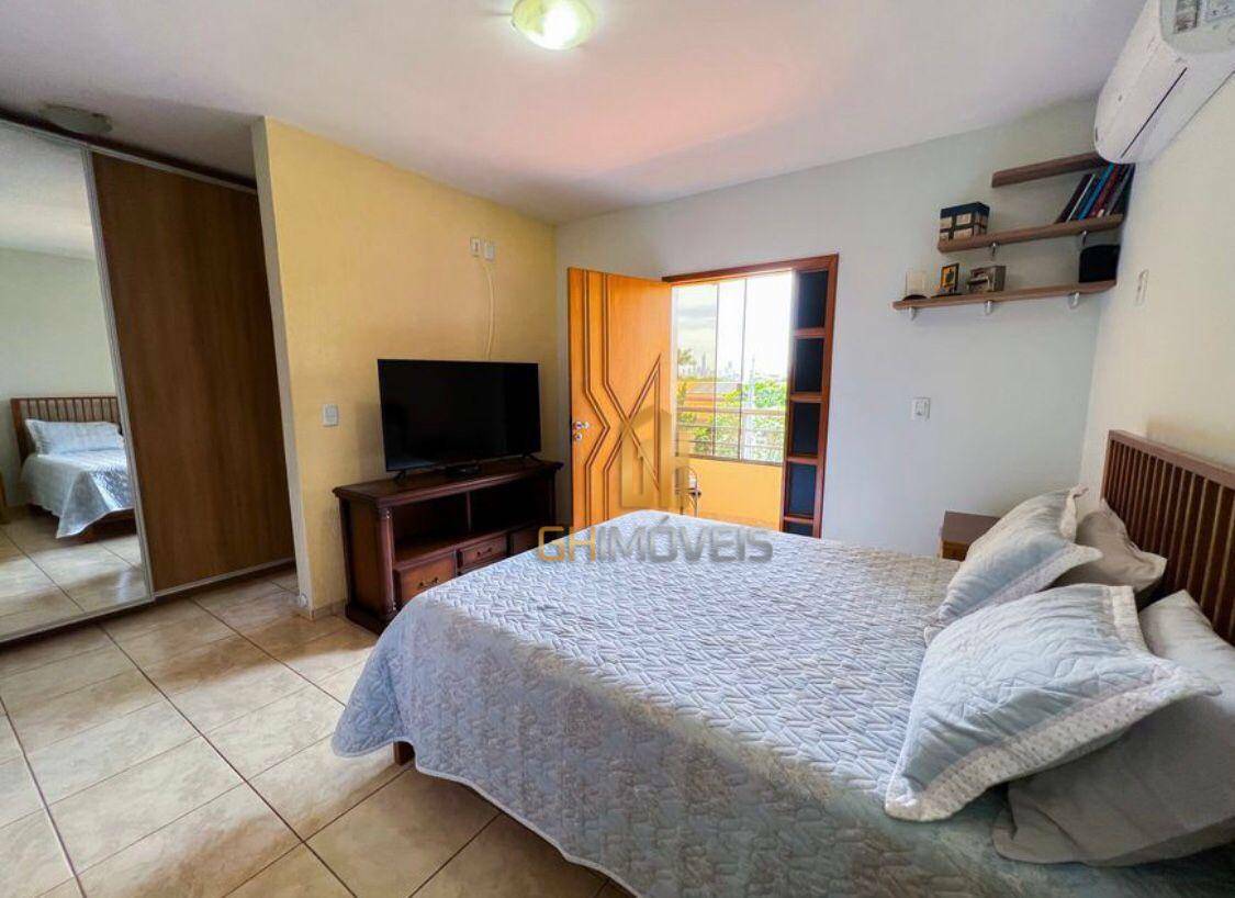 Sobrado à venda com 4 quartos, 220m² - Foto 13