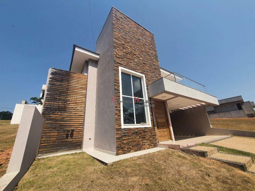 Casa de Condomínio para alugar com 3 quartos, 219m² - Foto 4