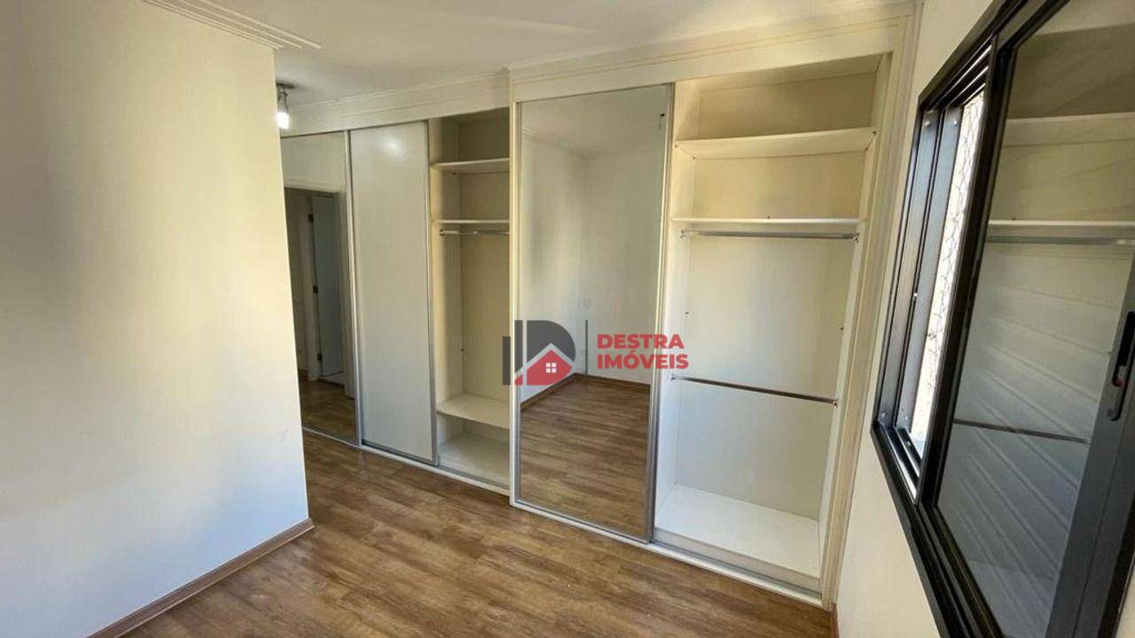 Apartamento à venda com 3 quartos, 123m² - Foto 14