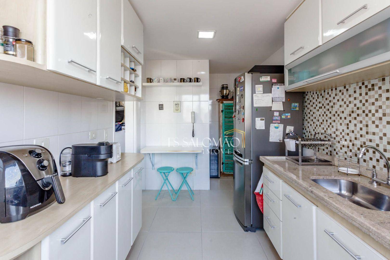 Apartamento à venda com 3 quartos, 110m² - Foto 18