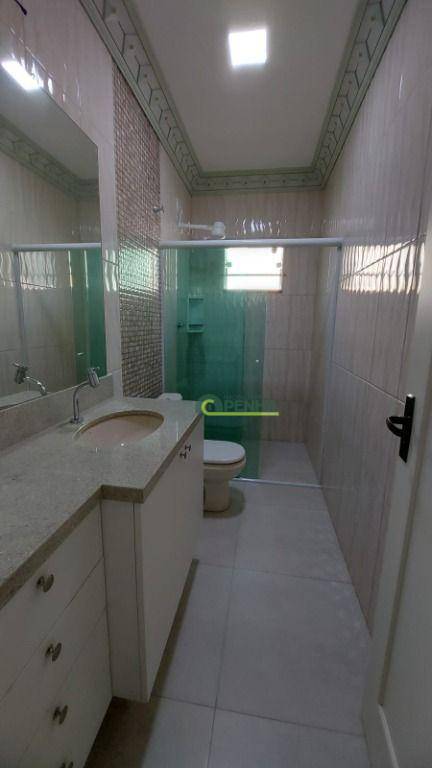 Casa à venda com 5 quartos, 250m² - Foto 37