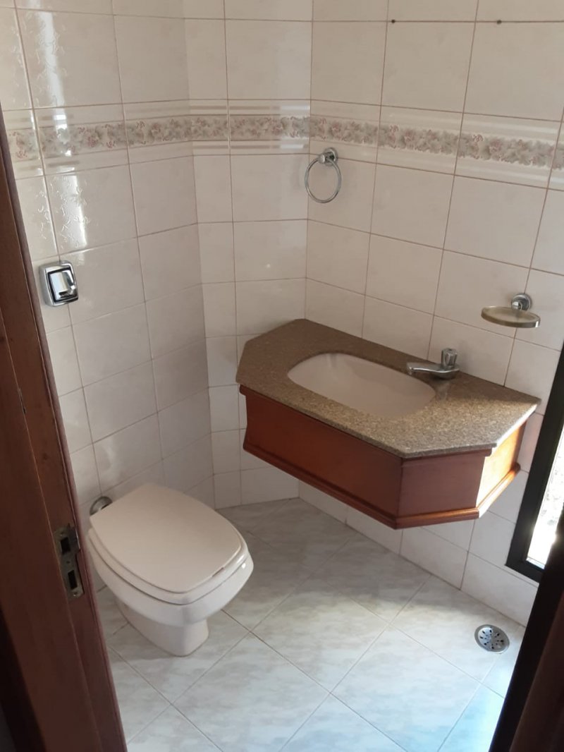 Apartamento à venda com 3 quartos, 125m² - Foto 8