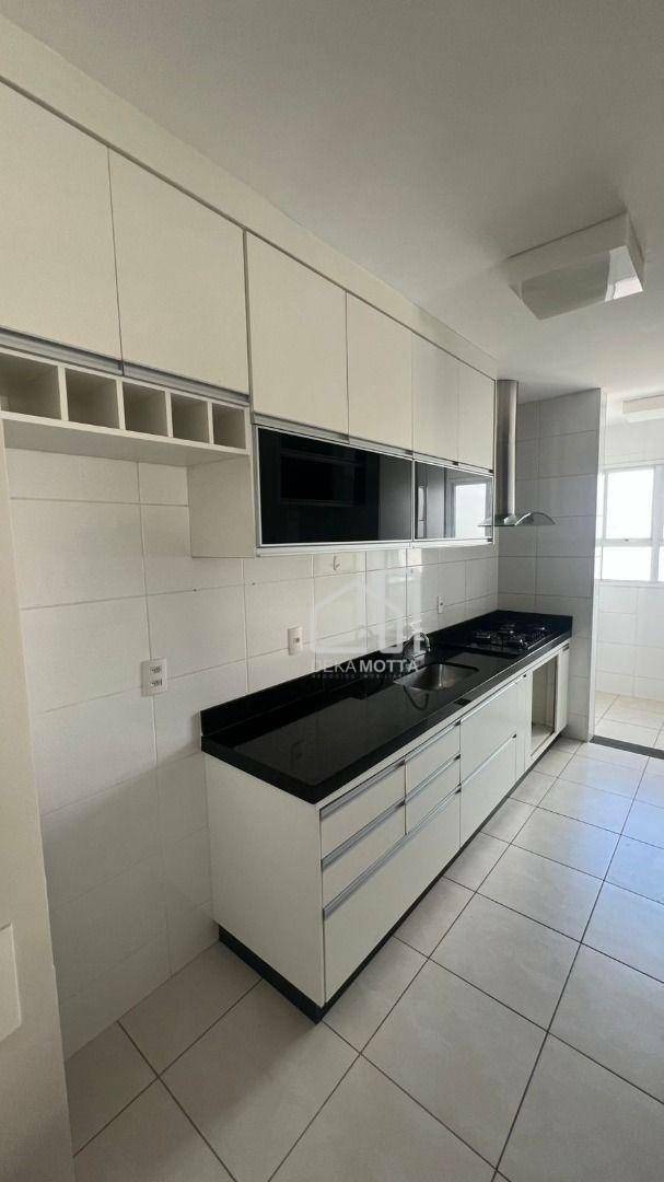 Apartamento à venda com 2 quartos, 69m² - Foto 1