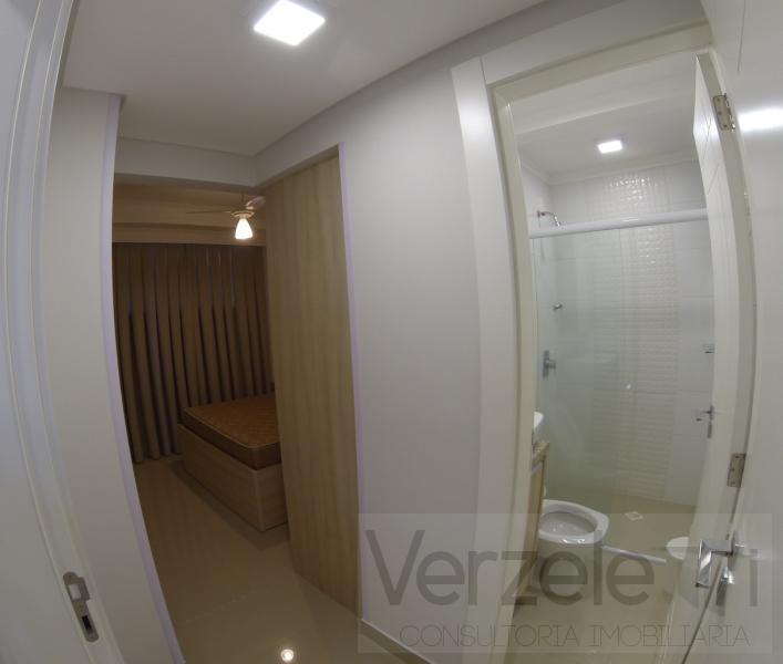 Apartamento à venda com 4 quartos, 180m² - Foto 19