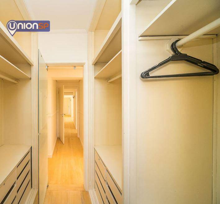 Apartamento à venda com 4 quartos, 220m² - Foto 16