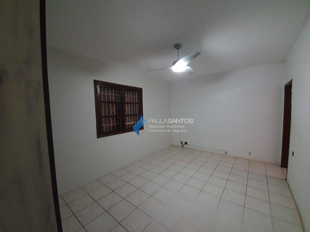 Casa à venda com 3 quartos, 208m² - Foto 34