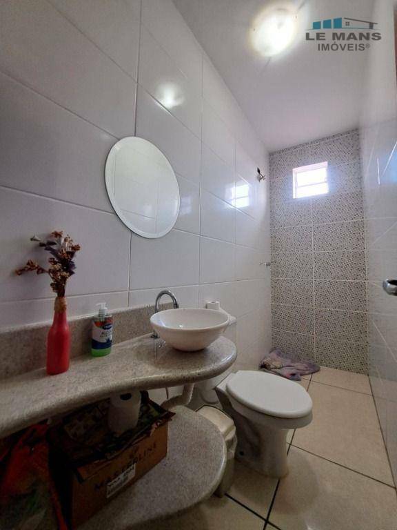 Casa à venda com 2 quartos, 120m² - Foto 13