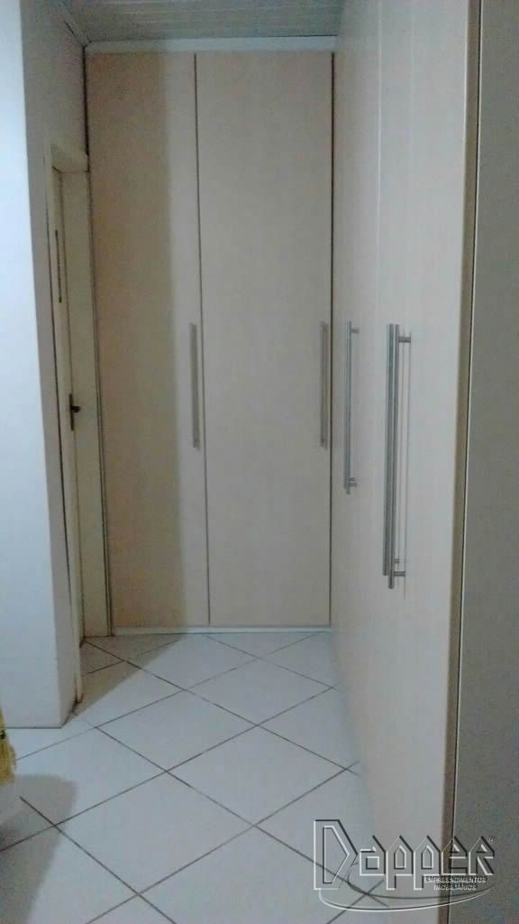 Casa à venda com 4 quartos, 169m² - Foto 7