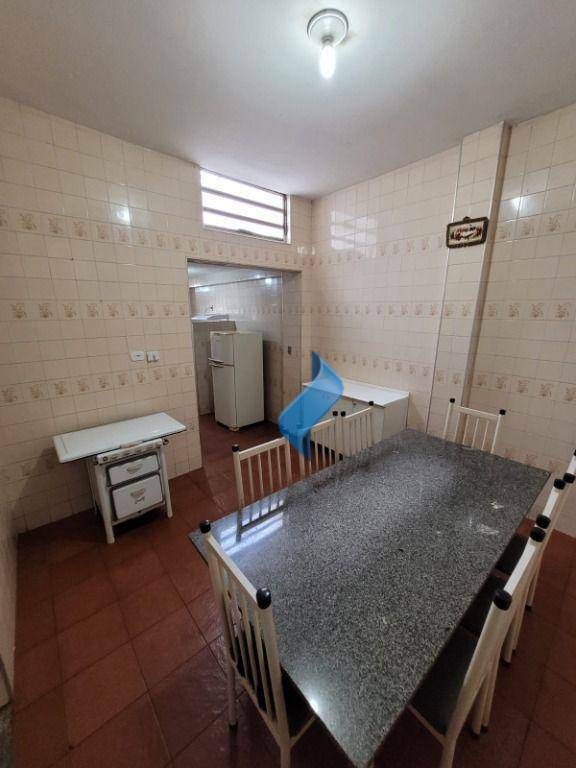 Casa à venda com 4 quartos, 197m² - Foto 3