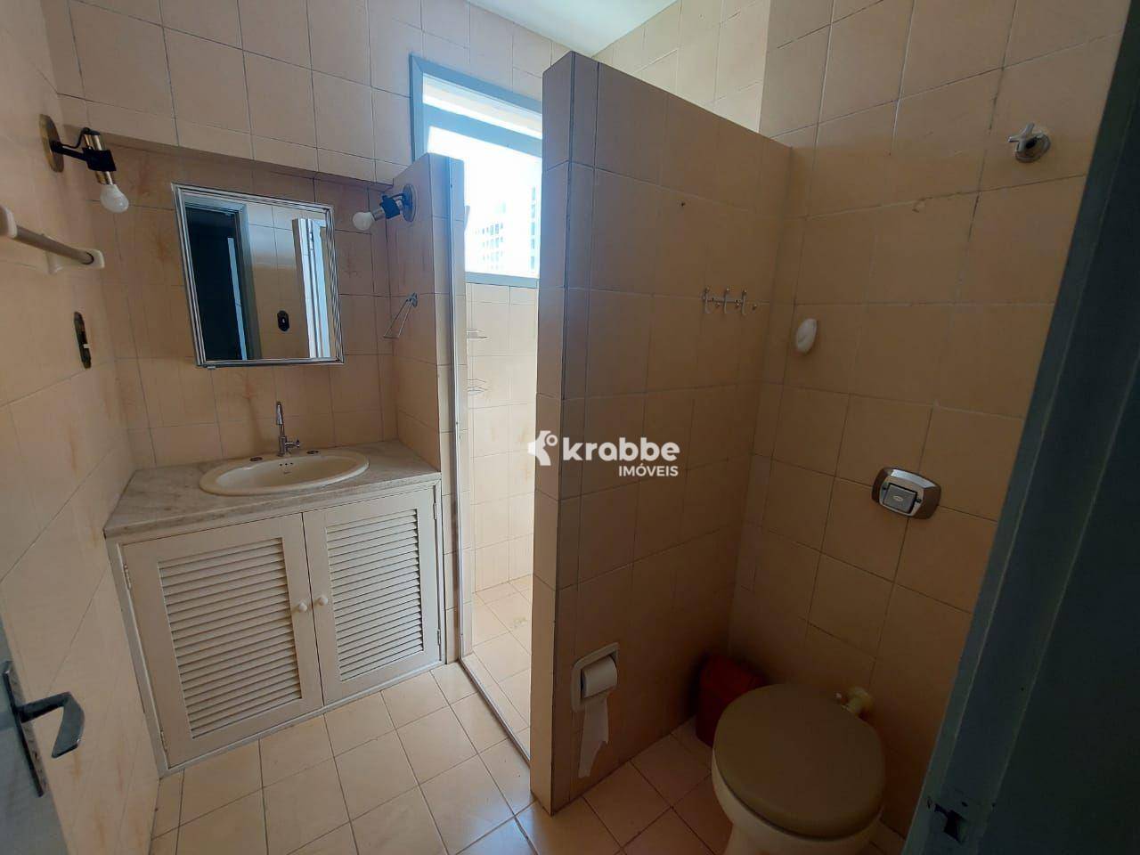 Apartamento para alugar com 2 quartos, 184m² - Foto 4