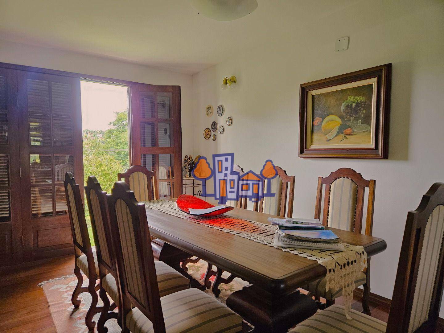 Casa à venda com 4 quartos, 300m² - Foto 5