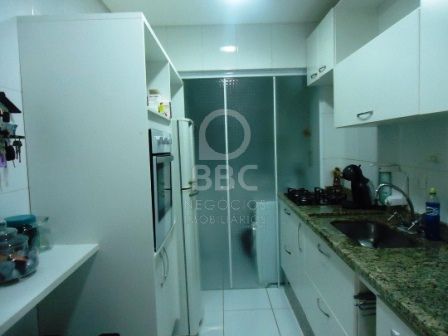 Apartamento à venda com 3 quartos, 97m² - Foto 5