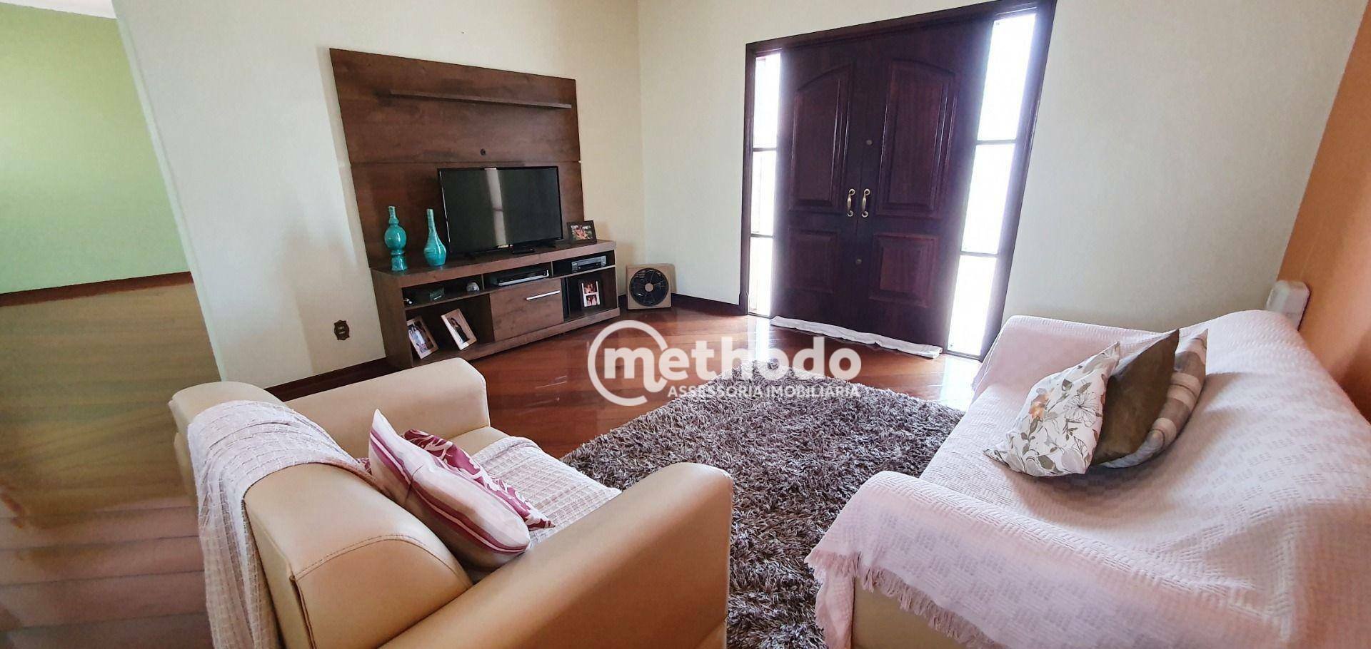 Casa à venda com 3 quartos, 251m² - Foto 5