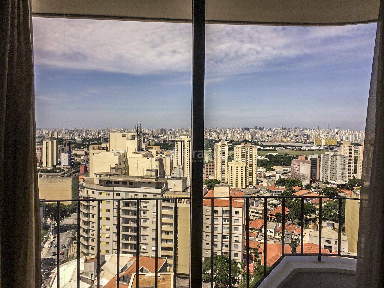 Apartamento à venda com 4 quartos, 210m² - Foto 13