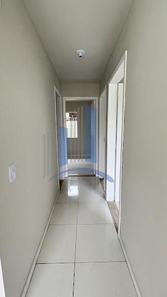 Casa à venda com 3 quartos, 52m² - Foto 11