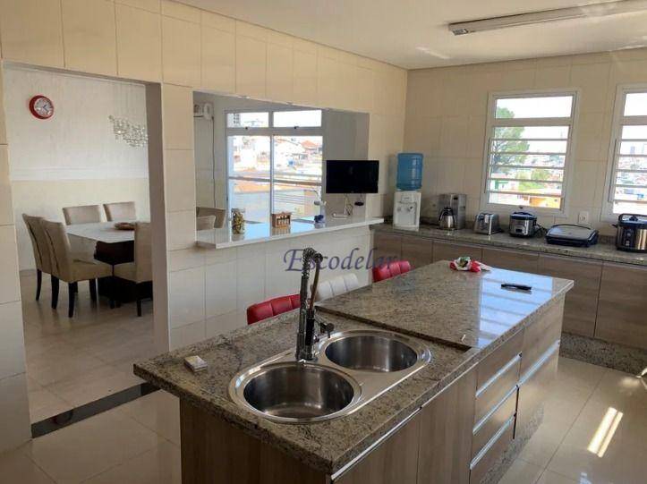 Sobrado à venda com 3 quartos, 445m² - Foto 1