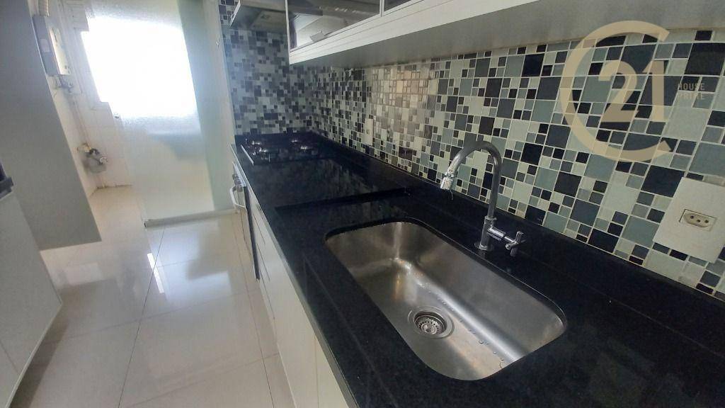 Apartamento para alugar com 3 quartos, 95m² - Foto 13