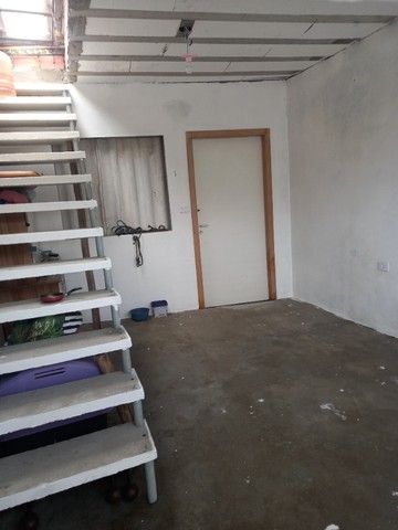 Casa à venda com 2 quartos, 75m² - Foto 4