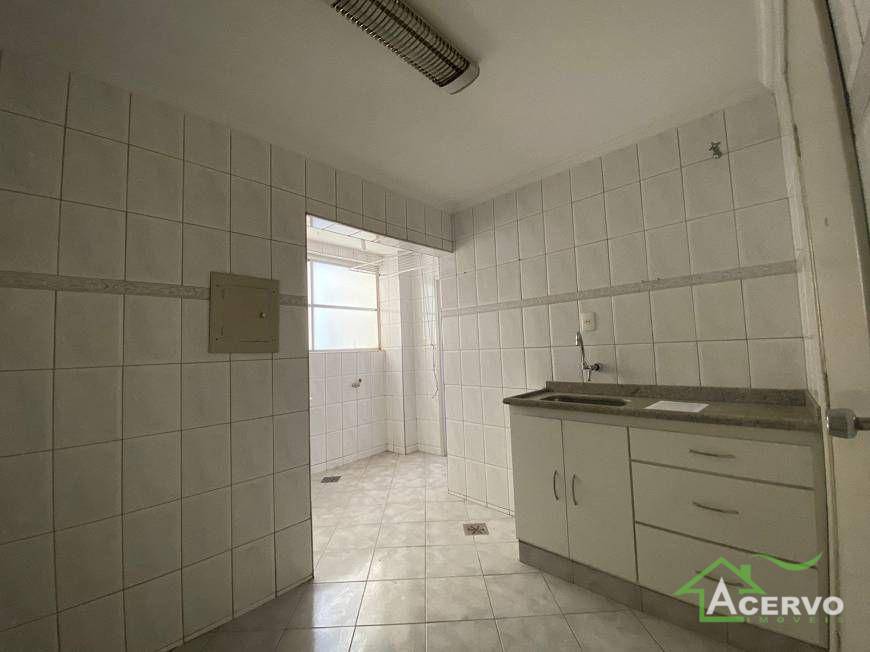 Apartamento à venda com 3 quartos, 99m² - Foto 12