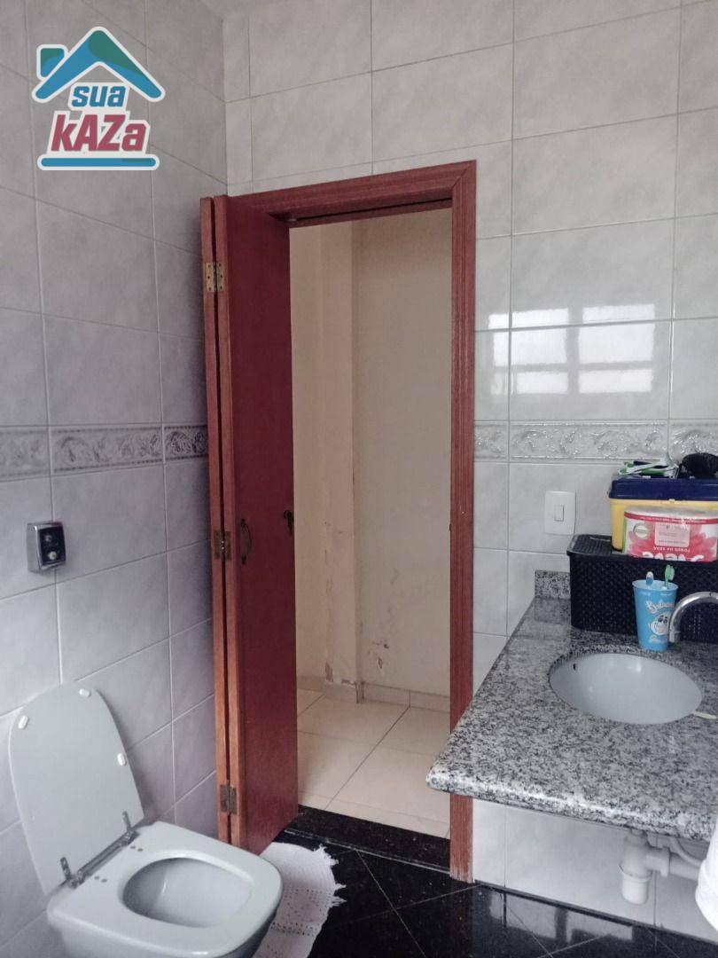 Sobrado à venda com 3 quartos, 200m² - Foto 36