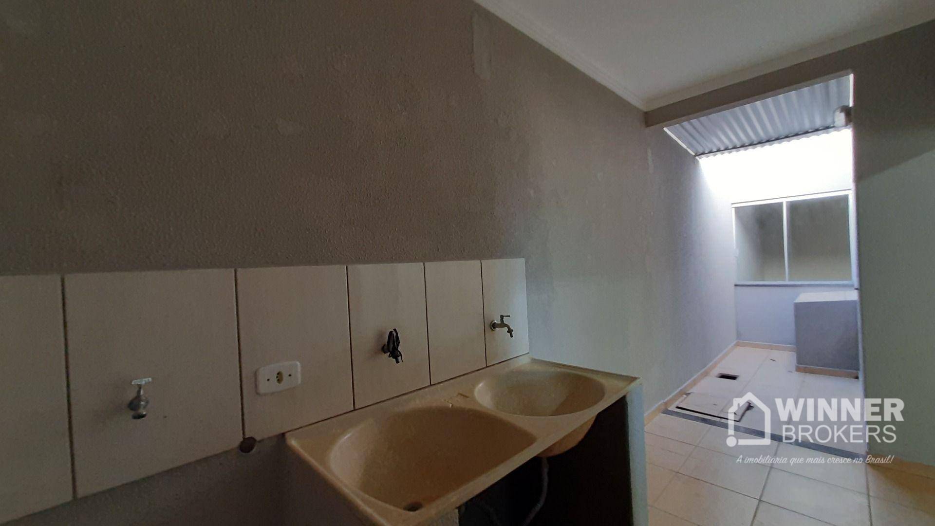 Casa à venda com 3 quartos, 75m² - Foto 9