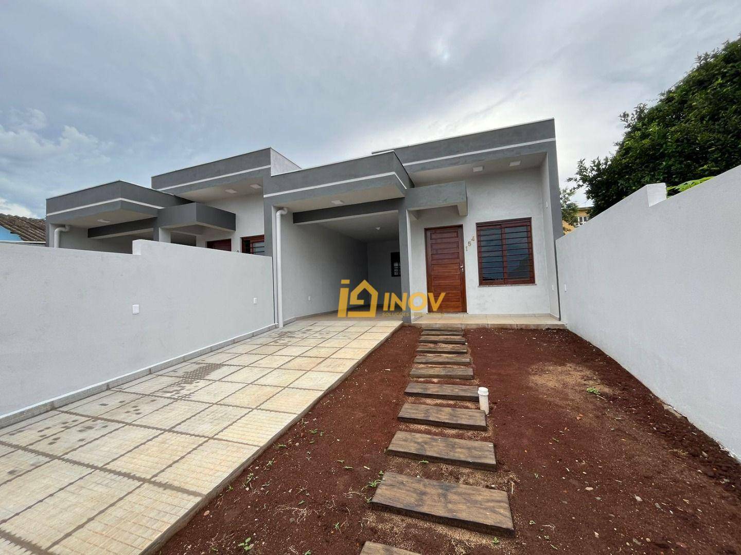 Casa à venda com 2 quartos, 74m² - Foto 3