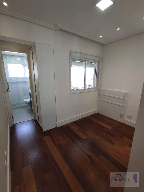 Apartamento para alugar com 3 quartos, 116m² - Foto 3