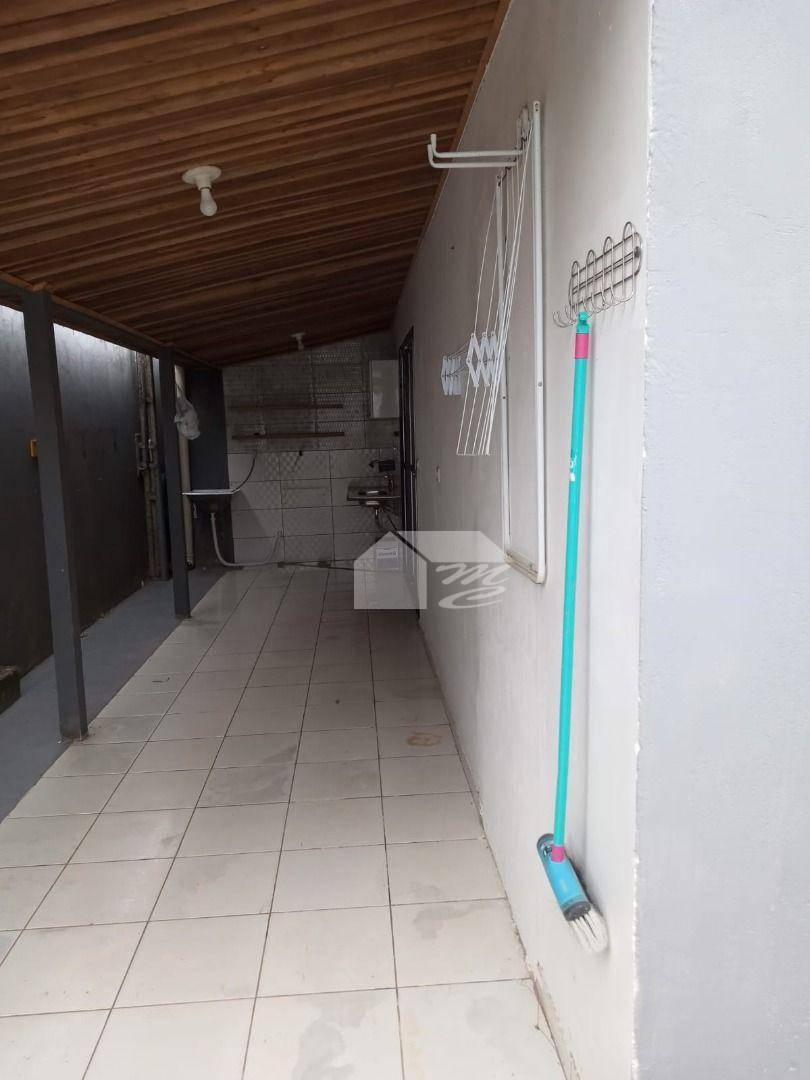 Casa à venda com 2 quartos, 65m² - Foto 25