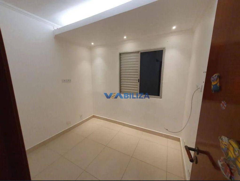 Apartamento à venda com 3 quartos, 63m² - Foto 12