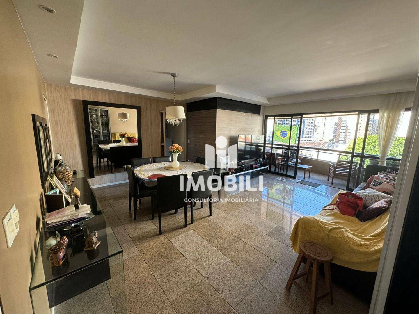 Apartamento à venda com 4 quartos, 145m² - Foto 2