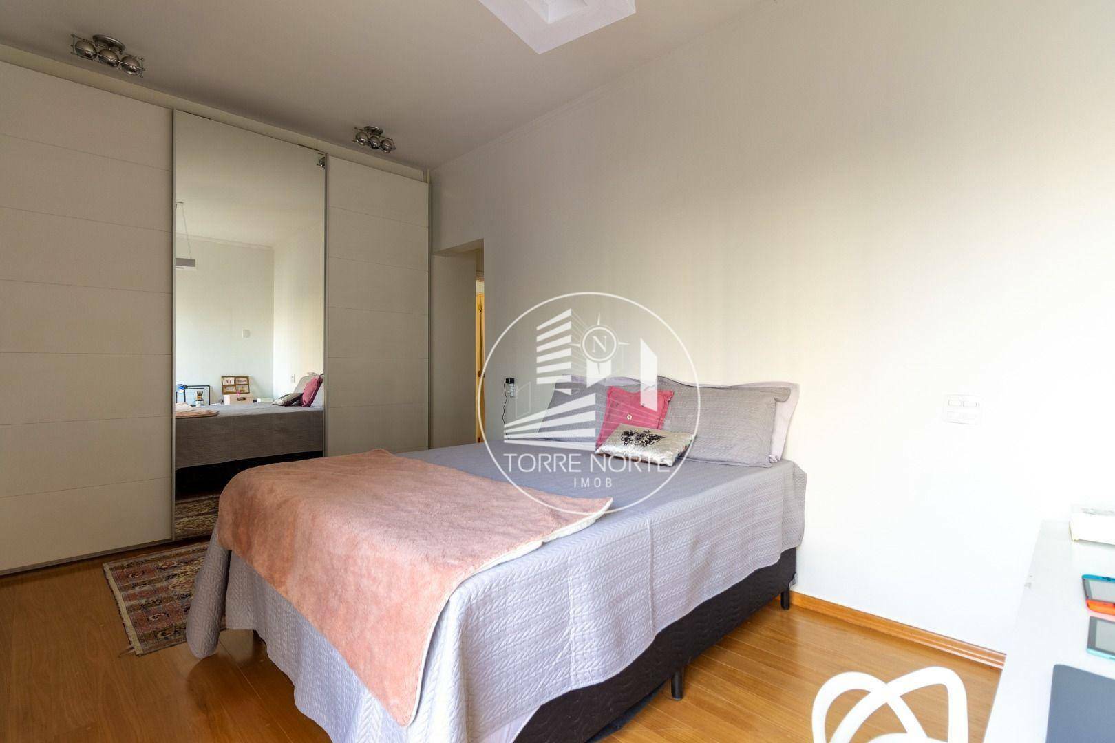 Apartamento à venda com 4 quartos, 190m² - Foto 10