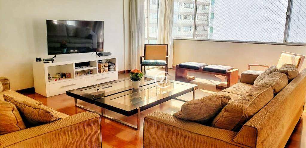 Apartamento à venda com 4 quartos, 207m² - Foto 3