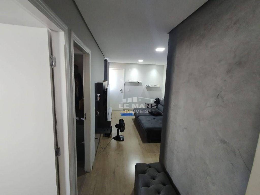 Apartamento à venda com 2 quartos, 44m² - Foto 8