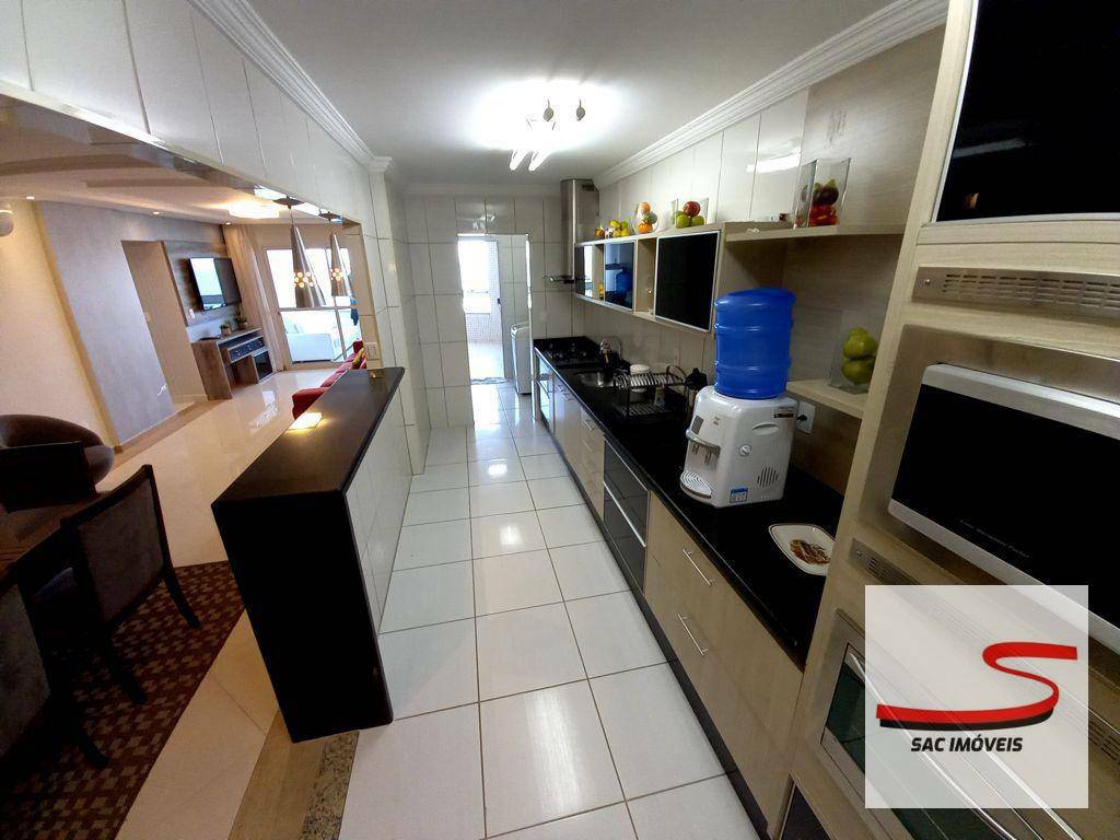 Apartamento à venda com 3 quartos, 155m² - Foto 8